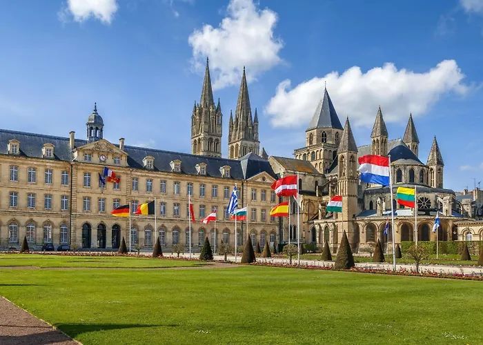 La Plume De Malherbe - Parking - Coup De Coeur Caen